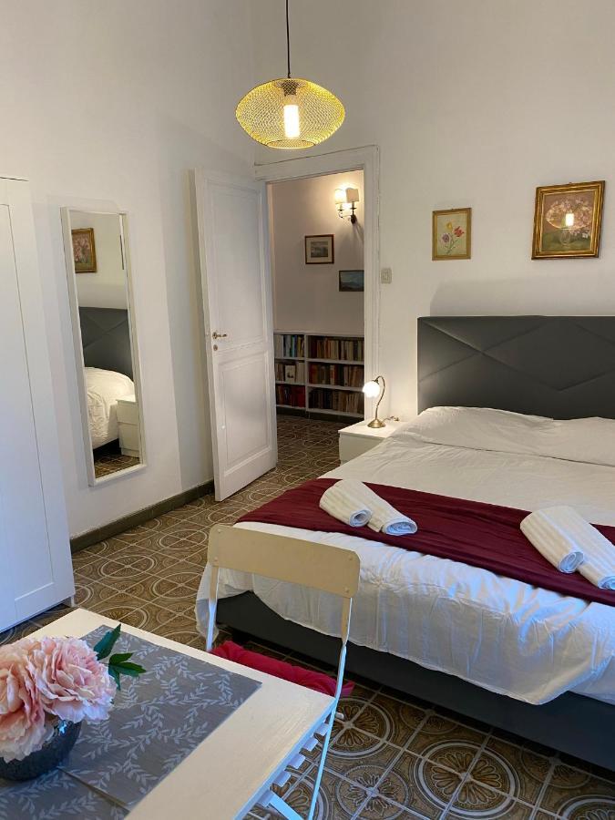 Rooms In San Domenico Maggiore 3 Νάπολη Εξωτερικό φωτογραφία